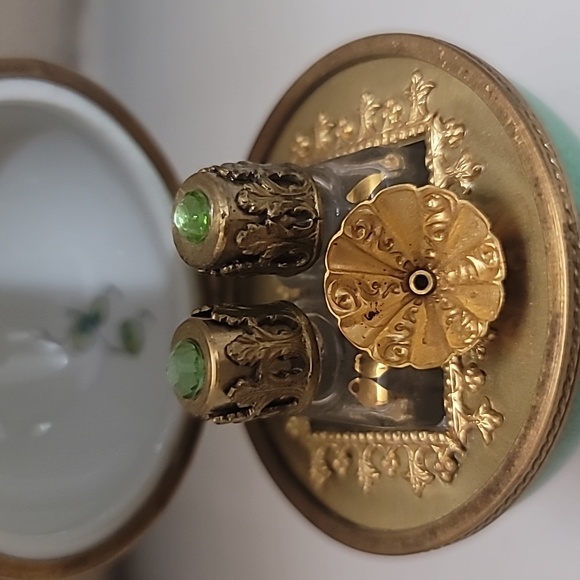 L.MOGE FRANCE VINTAGE UNIQUE W/3 MINIATURES PERFUMES BOTTLE PERFECT CONDITION !! - Picture 6 of 14